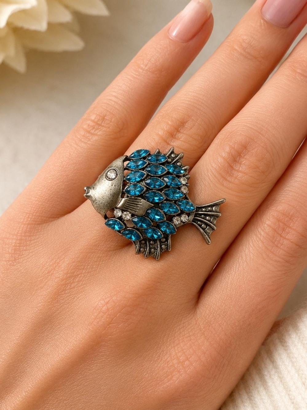 Vintage 1996-Silvertone Blue Fish Ring with Crystal Accents Stretch Watch Band